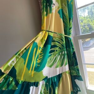 Guess maxi dress S new without tags